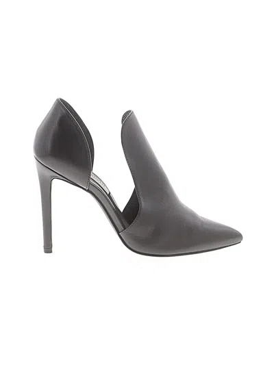 Pre-owned Steve Madden Heels In Black