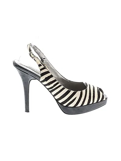 Pre-owned Steve Madden Heels In Black