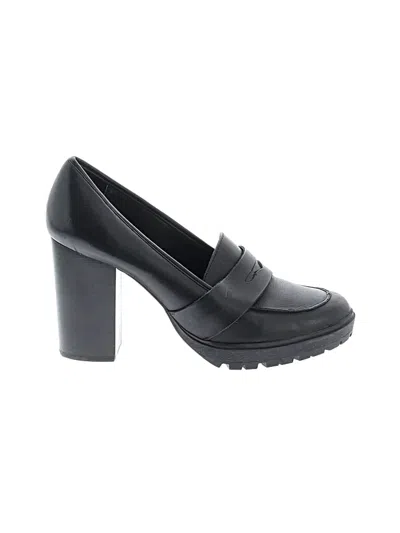 Pre-owned Steve Madden Heels In Black