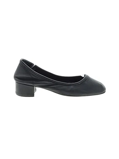 Pre-owned Steve Madden Heels In Black