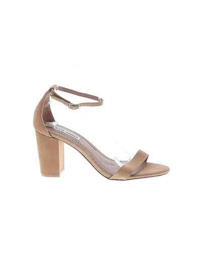 Pre-owned Steve Madden Heels In Brown