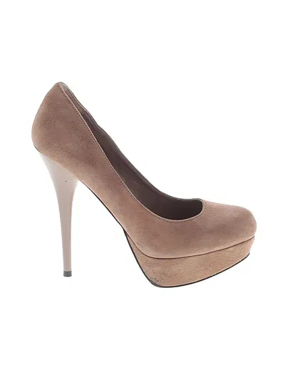 Pre-owned Steve Madden Heels In Brown