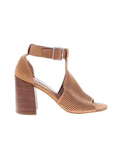 Pre-owned Steve Madden Heels In Brown