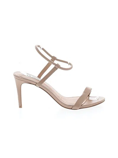Pre-owned Steve Madden Heels In Brown
