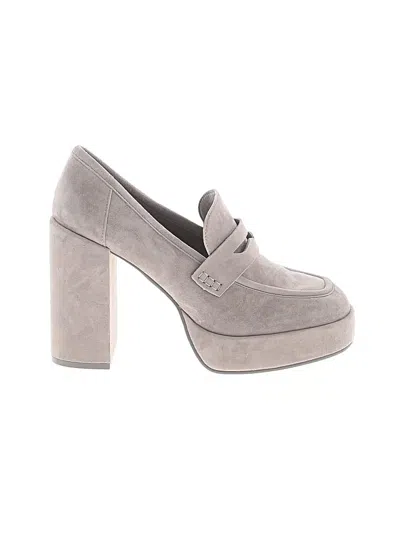 Pre-owned Steve Madden Heels In Gray