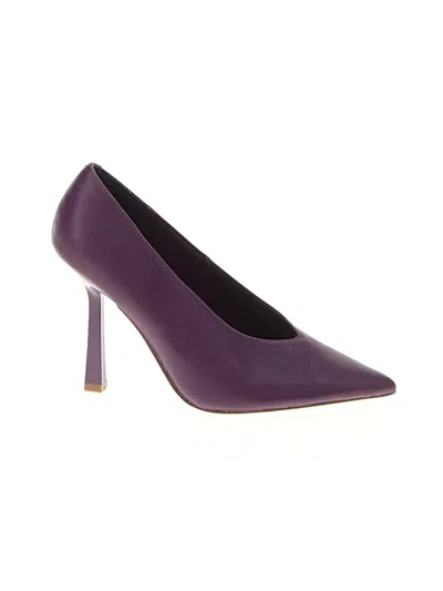 Pre-owned Steve Madden Heels In Purple