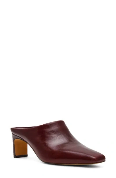 Steve Madden Jamason Leather Heeled Mule In Red