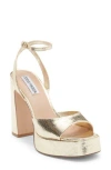 Steve Madden Kymmer Platform Pump In Gold