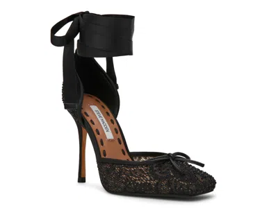 Steve Madden Larina Pump In Black
