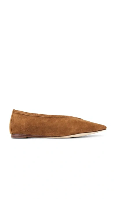 Steve Madden Leni Flats In Chesnut Suede
