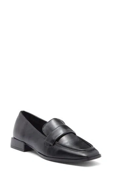 Steve Madden Leymar Loafer In Black