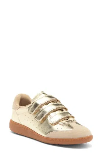 Steve Madden Mabell Low Top Sneaker In Gold