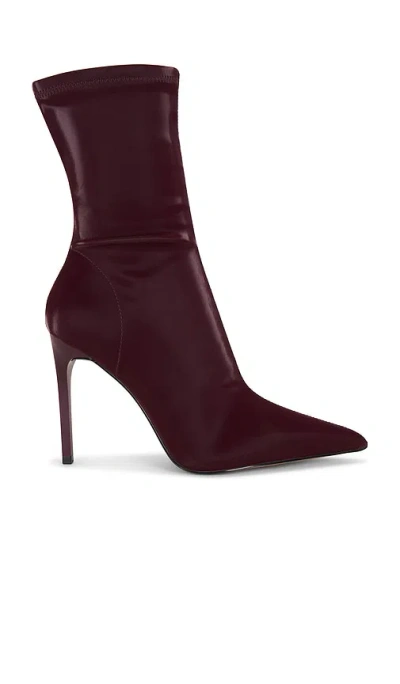 Steve Madden Mackena Boot In Burgundy