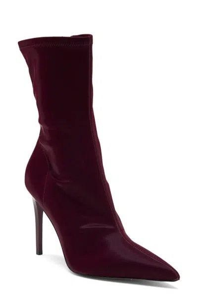 Steve Madden Mackena Bootie In Burgundy