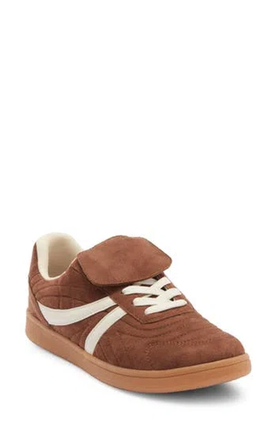 Steve Madden Madrid Low Top Sneaker In Brown