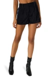 Steve Madden Minnetta Velvet Shorts In Black
