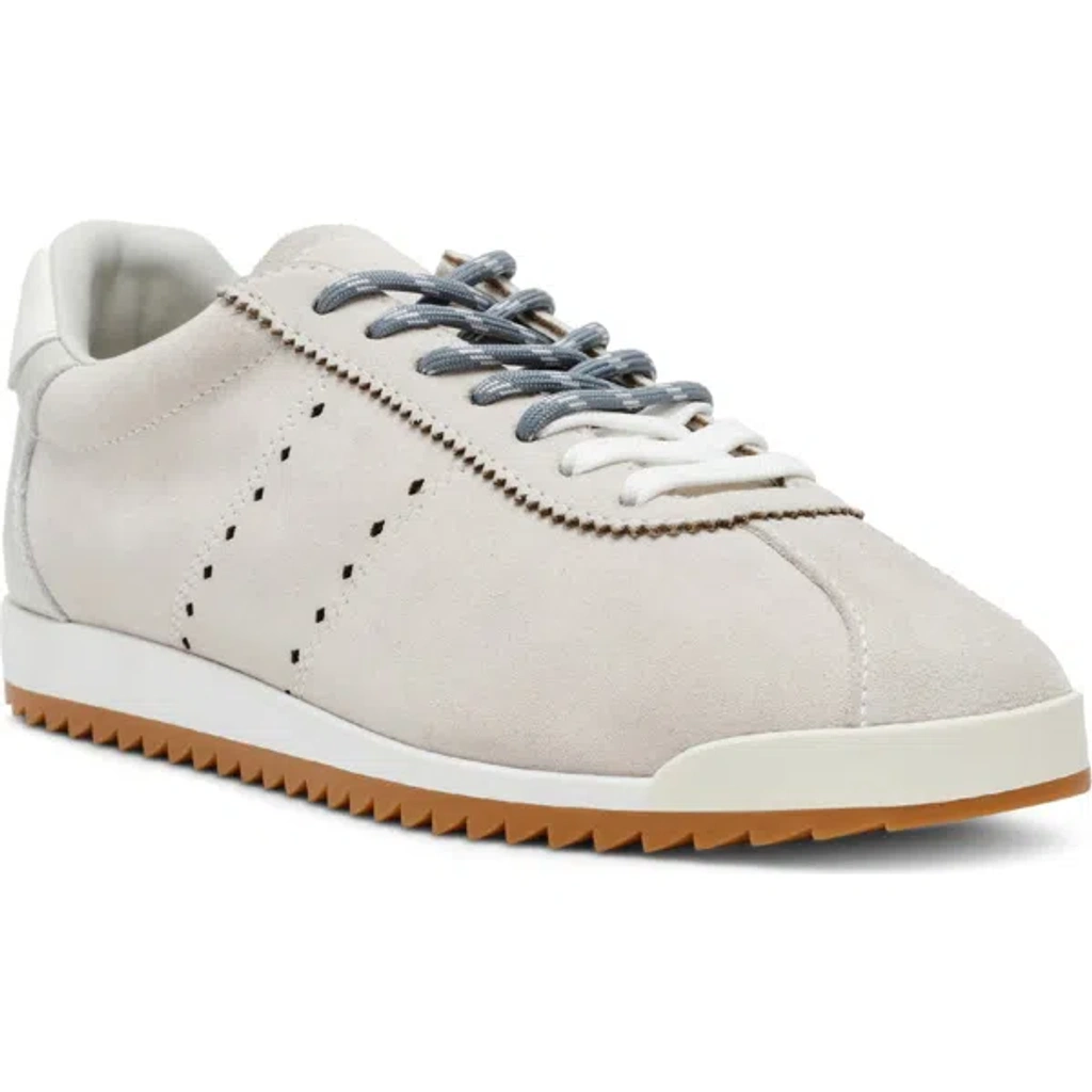 ★Steve Madden★新作★大人気★MIRAGE ICE SUEDE★スニーカー Steve Madden Mirage Sneaker In Ice Suede | ModeSens