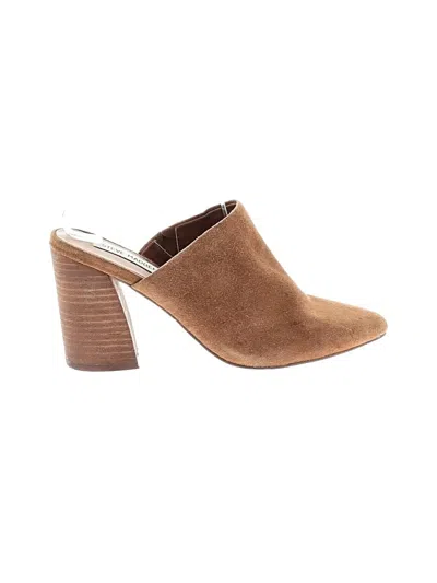 Pre-owned Steve Madden Mule/clog In Tan