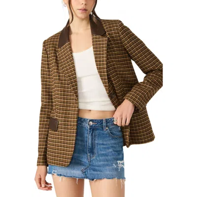 Steve Madden Plaid Boyfriend Blazer In Brown