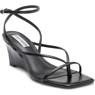 Steve Madden Pozy Wedge Sandal In Pink