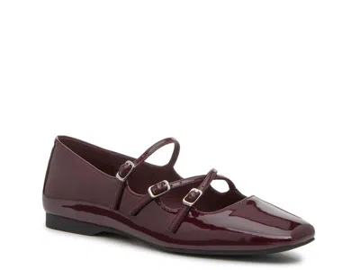 Steve Madden Roree Flat In Burgundy