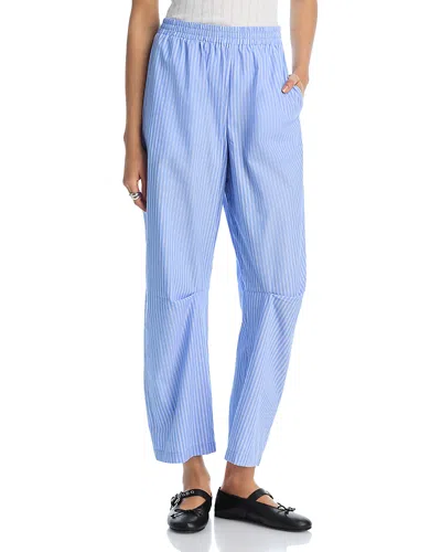 Steve Madden Saelyn Barrel Ankle Pants In Vintage Blue