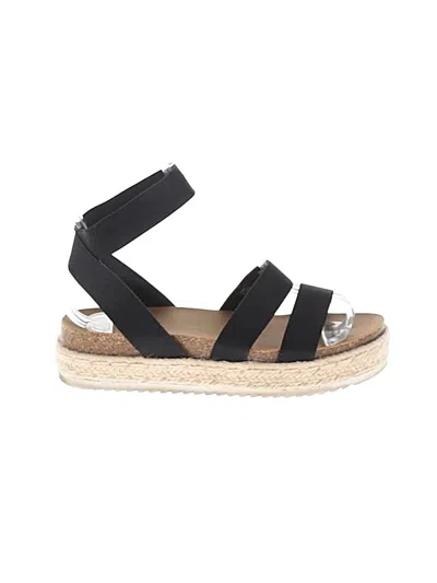 Pre-owned Steve Madden Sandals In Black