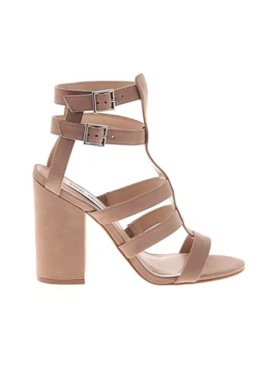 Pre-owned Steve Madden Sandals In Gray