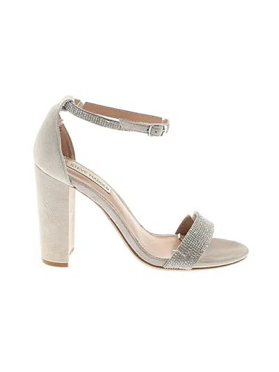 Pre-owned Steve Madden Sandals In Gray