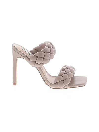 Pre-owned Steve Madden Sandals In Gray