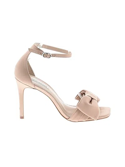 Pre-owned Steve Madden Sandals In Ivory