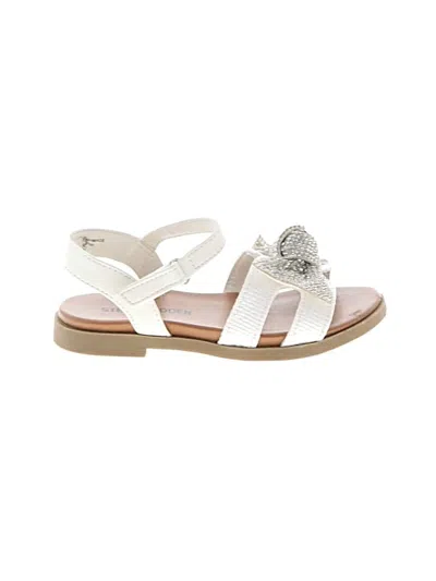Pre-owned Steve Madden Kids' Sandals In Ivory