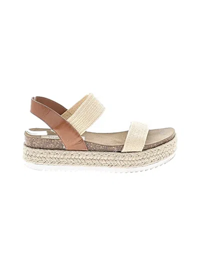 Pre-owned Steve Madden Sandals In Tan