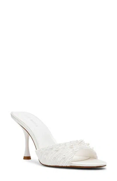 Steve Madden Santi Sandal In White