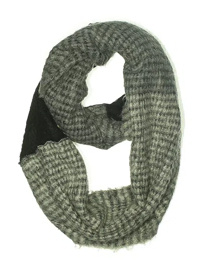 Pre-owned Steve Madden Scarf In Black