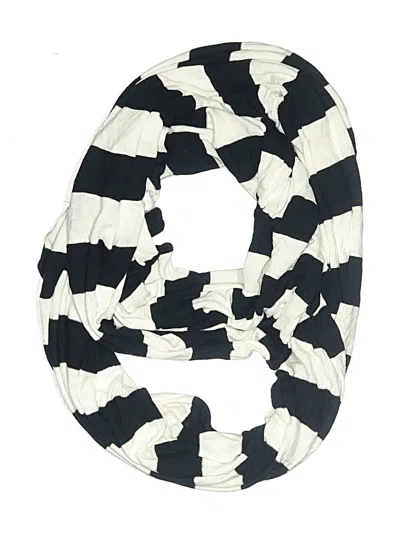 Pre-owned Steve Madden Scarf In Black