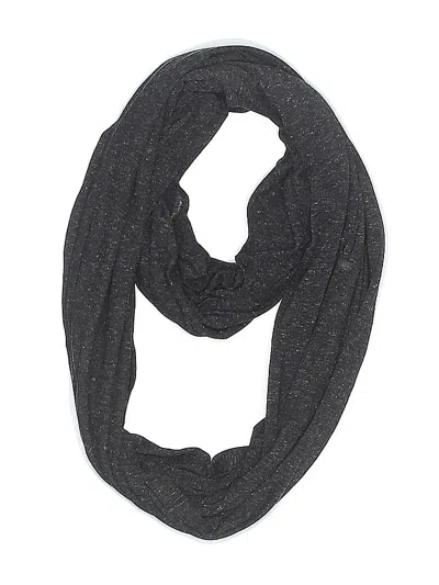 Pre-owned Steve Madden Scarf In Gray