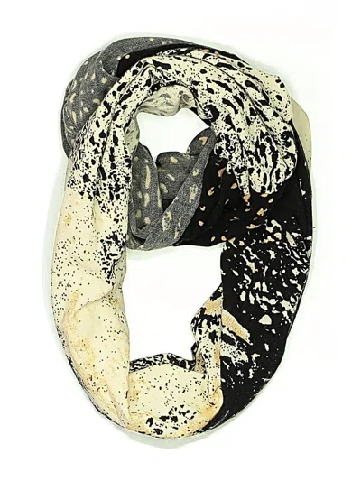 Pre-owned Steve Madden Scarf In Ivory