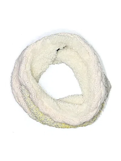 Pre-owned Steve Madden Scarf In Ivory