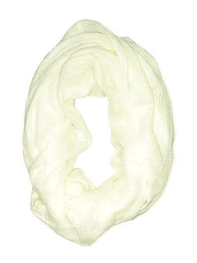 Pre-owned Steve Madden Scarf In Ivory