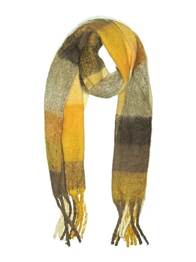 Pre-owned Steve Madden Scarf In Yellow