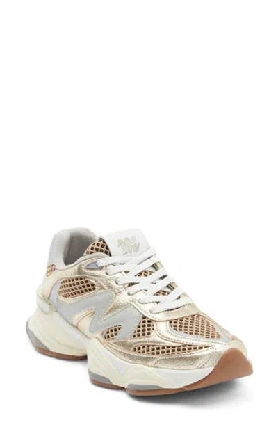 Steve Madden Sebi Sneaker In White