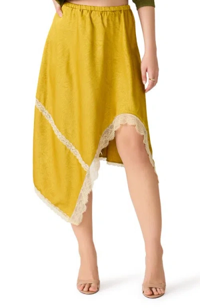 Steve Madden Sereena Lace Trim Asymmetric Skirt In Yellow