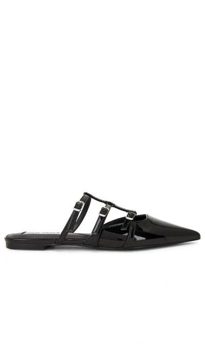 Steve Madden Shatter Flats In 黑色