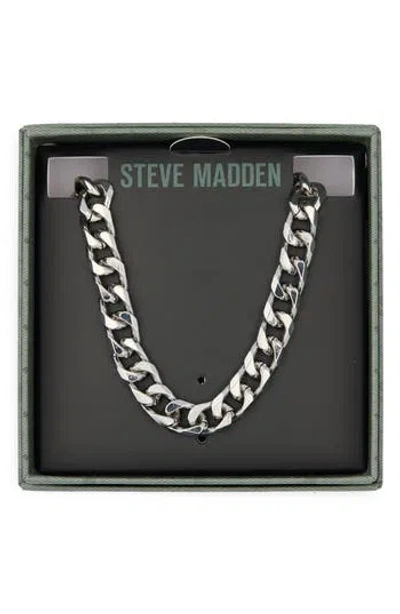 Steve Madden Small Curb Chain Necklace In Metallic