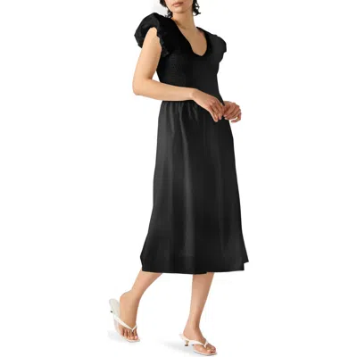 Steve Madden Gray Smocked Puff Sleeve Midi Dress In Black