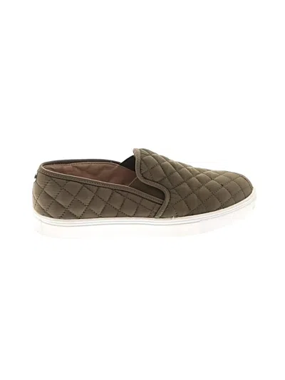 Pre-owned Steve Madden Sneakers In Green