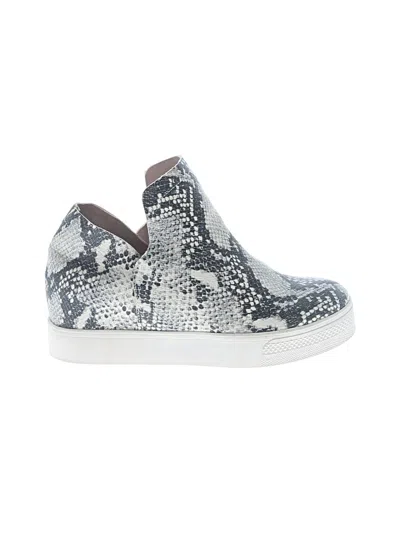 Pre-owned Steve Madden Sneakers In Ivory