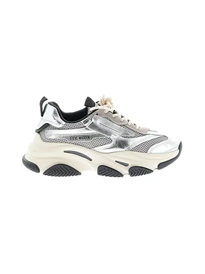 Pre-owned Steve Madden Sneakers In Silver