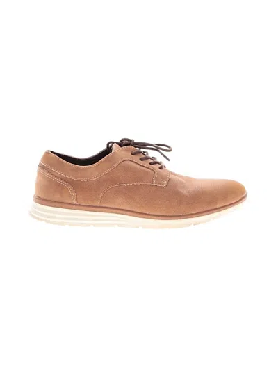 Pre-owned Steve Madden Sneakers In Tan